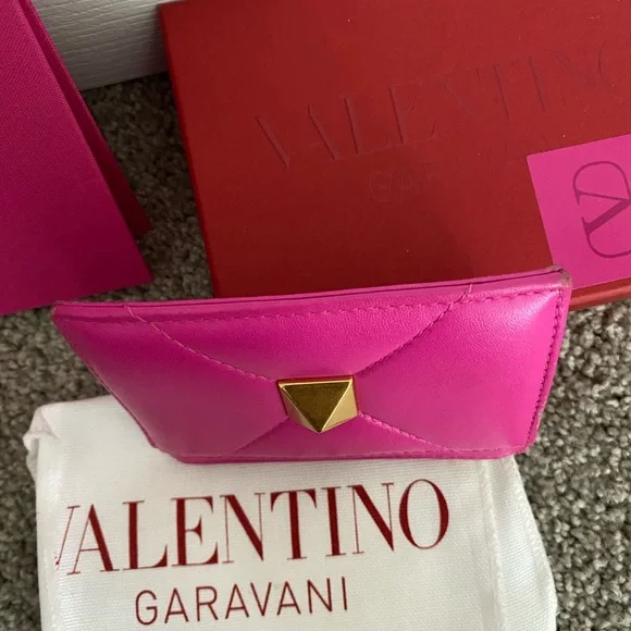 Valentino Garavani Fuchsia Pink Card Holder - Picture 6 of 10
